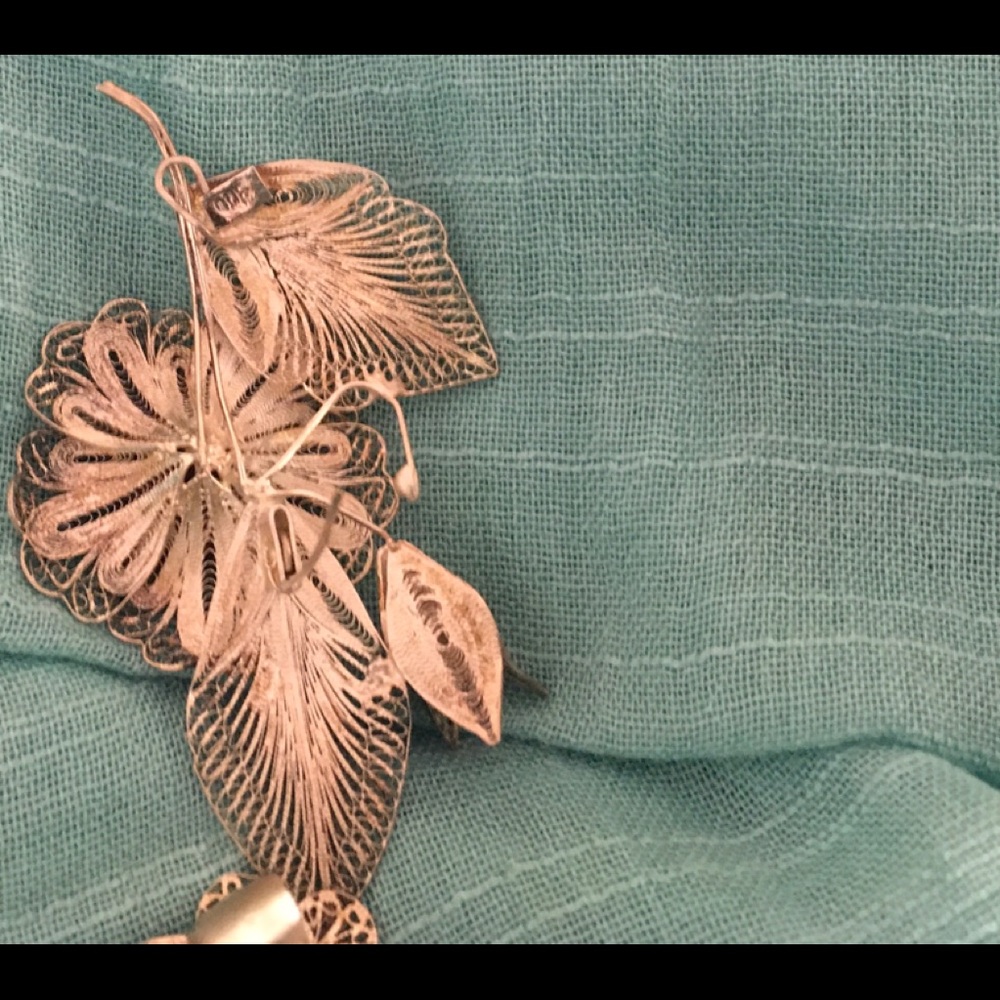 Filigree Brooch Set - Picture 2 of 6